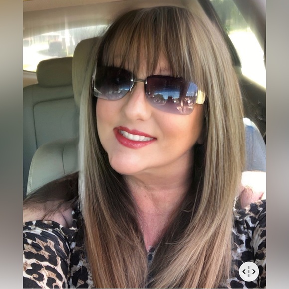 Hi!  I’m Jackie. Thanks for Browsing My Closet! - Picture 4 of 4